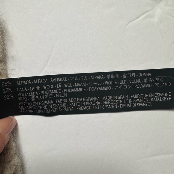 Zara Women's V-Neck Alpaca Knit Sweater Size Medium Beige Long Sleeve Pullover - Picture 8 of 11